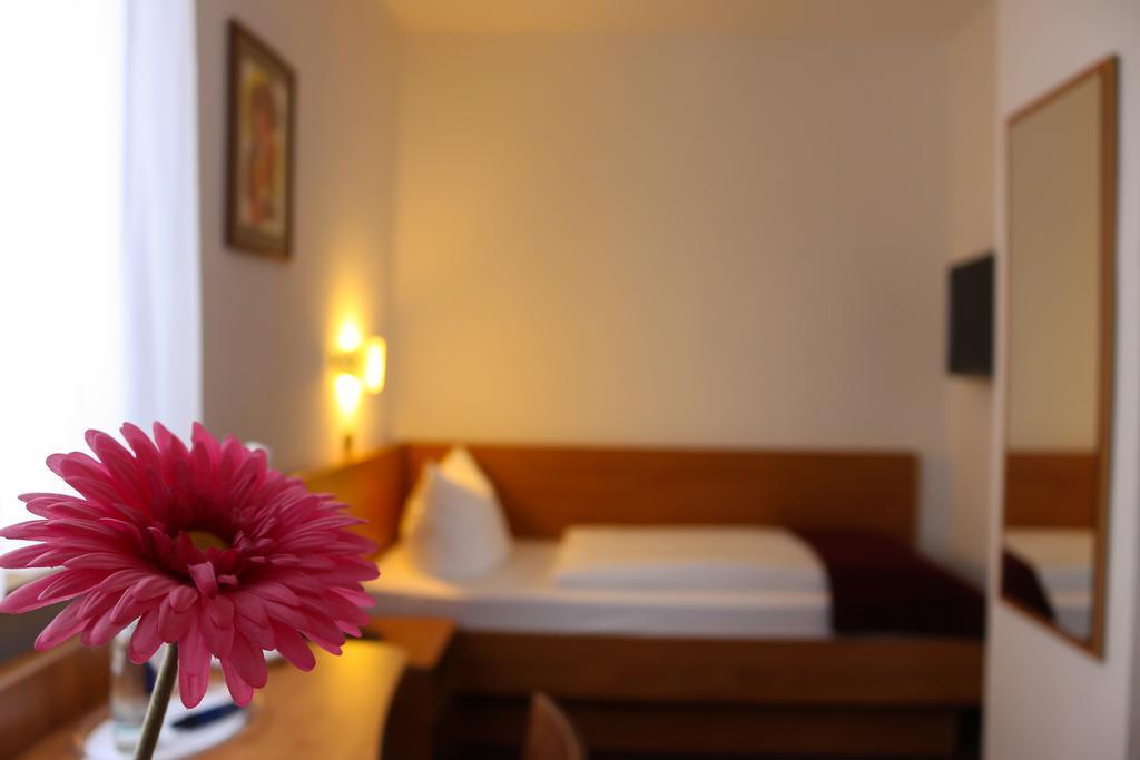 City Hotel Journal Wolfsburg Buitenkant foto